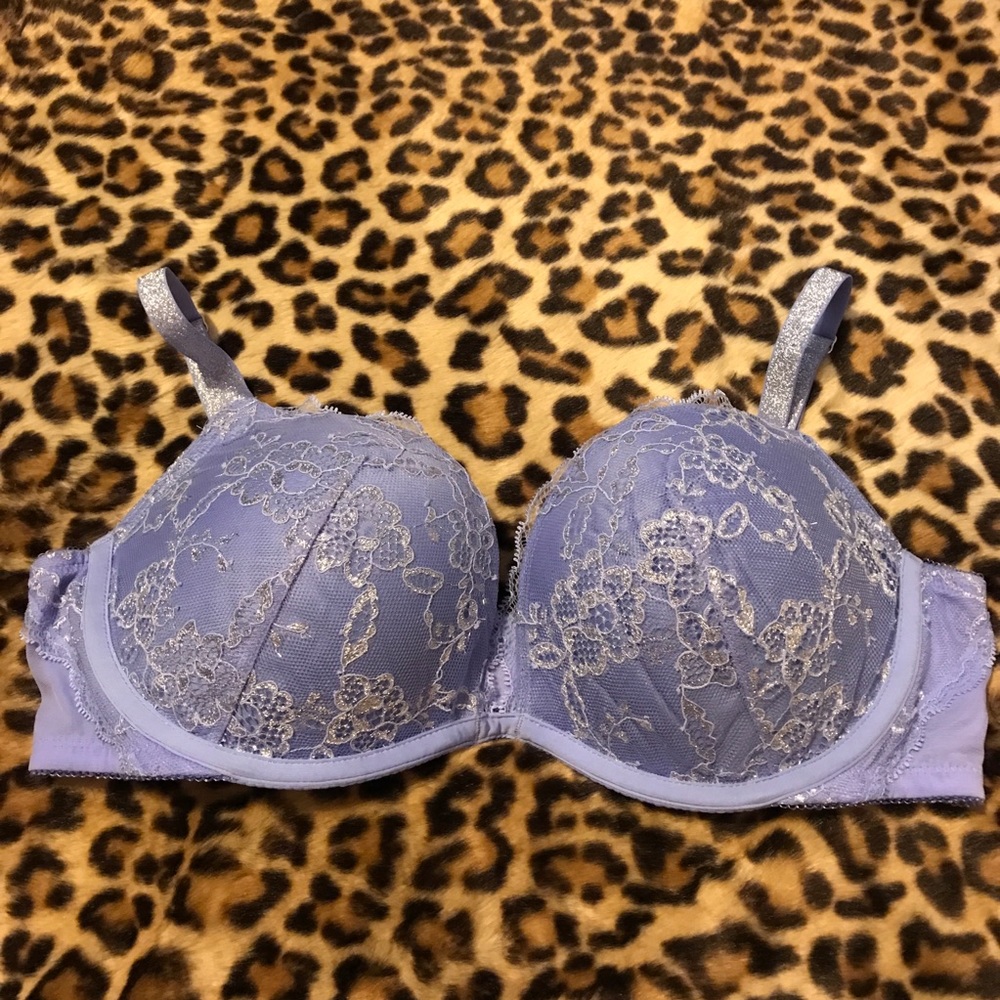 Victoria’s Secret lace fashion show bra 36C